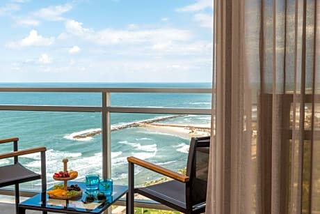King Premium Tel Aviv Suite With Sea View