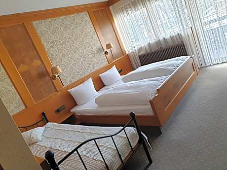 Familienzimmer Classic Retro mit Balkon