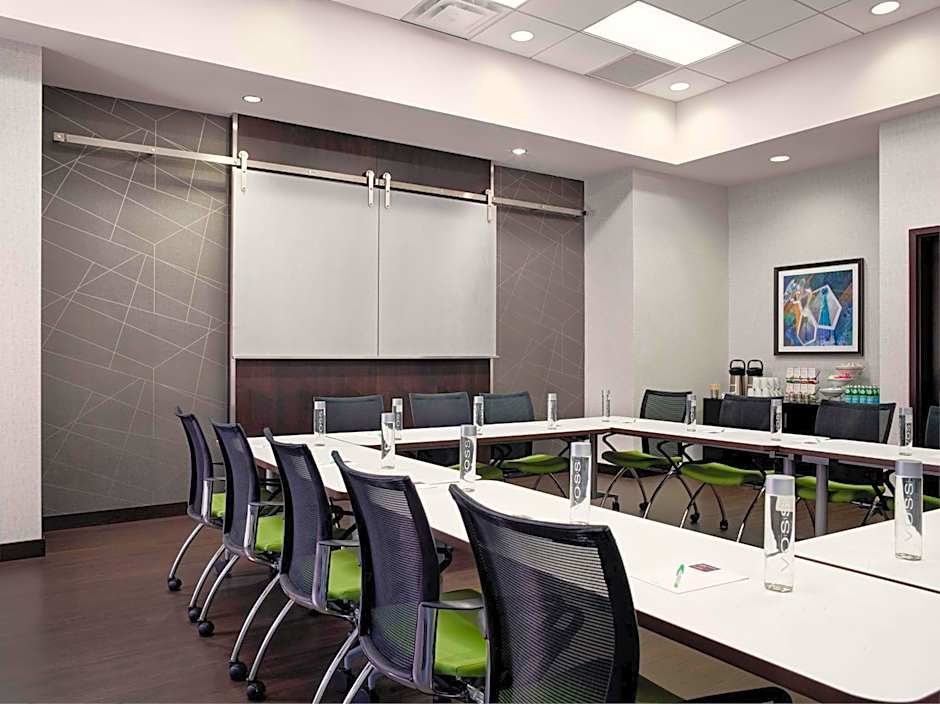 Hyatt Place Arlington Courthouse