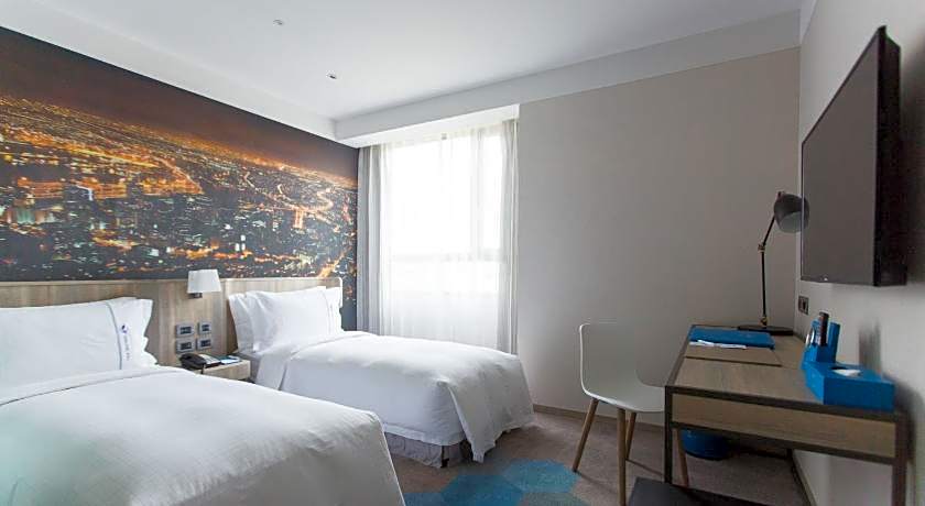 Airline Inn - Kaohsiung Station 