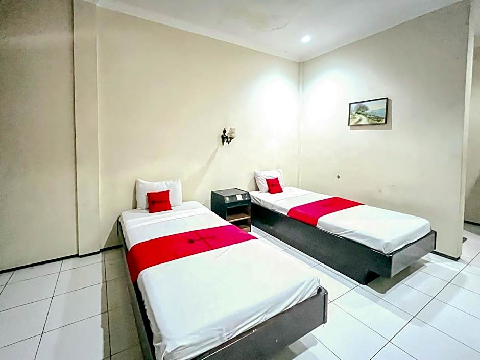 RedDoorz at Hotel Tampiarto Probolinggo Jawa Timur