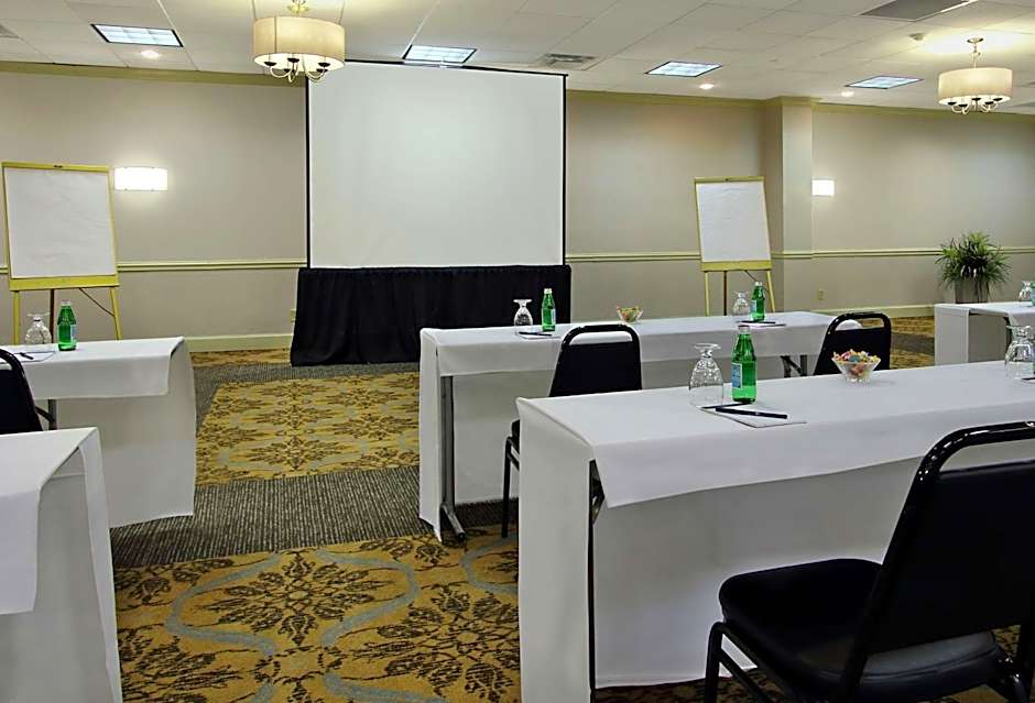 DoubleTree By Hilton Hotel Mahwah