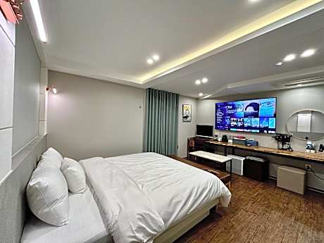 Suite B