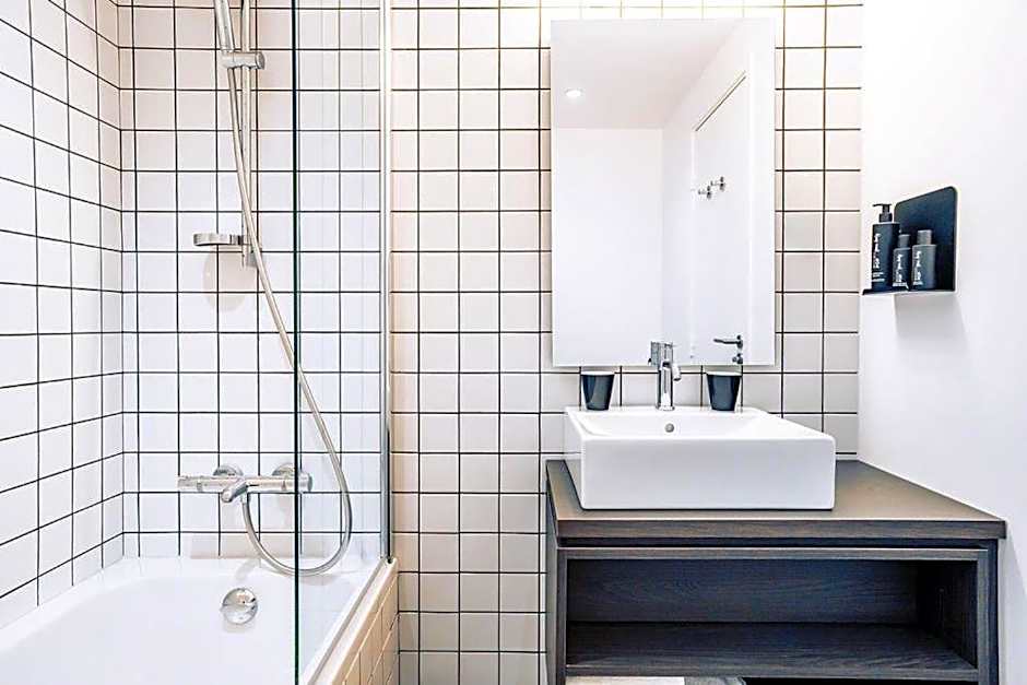 RockyPop Marseille Hotel