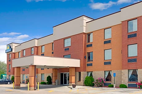 Days Inn by Wyndham Downtown St. Louis