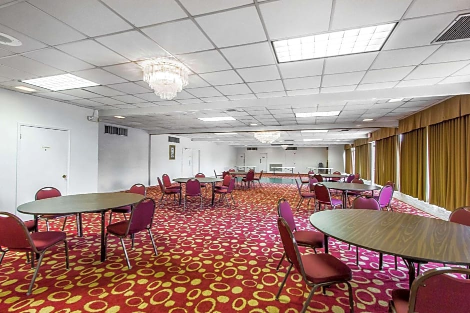 Quality Inn Opelika - Auburn