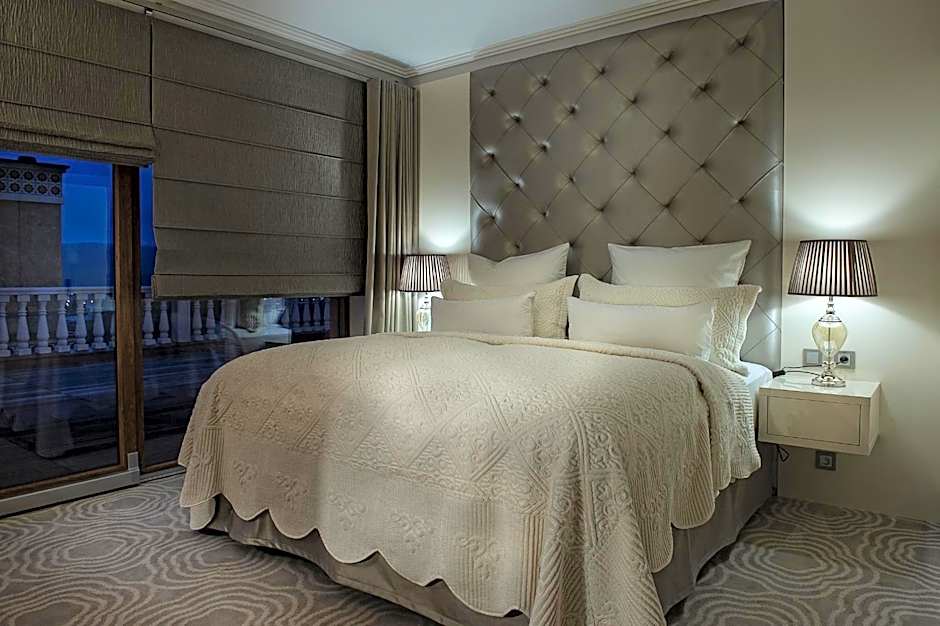 Villa Plaza Boutique Hotel & Spa