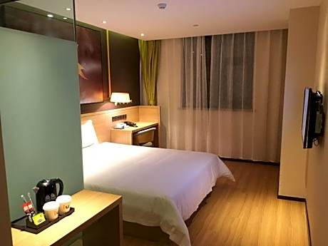 IU Compact U - Exquisite Bed Room