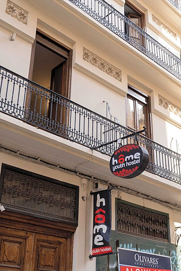 Home Youth Hostel by Feetup Hostels