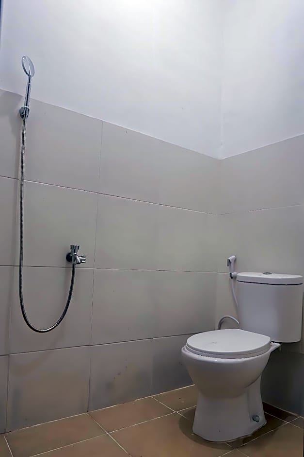 OYO 92626 Good Sleep 4 Inn Dcos Syariah