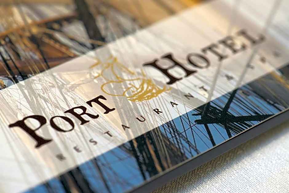 Port Hotel