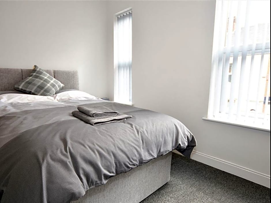 Townhouse @ 50 Birks Street Stoke