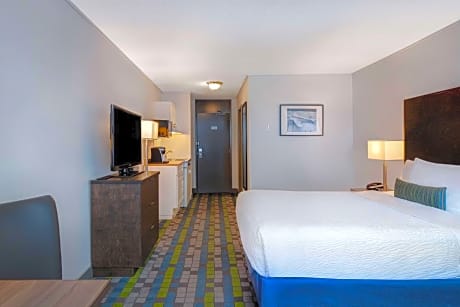 Queen Studio - Non-Smoking