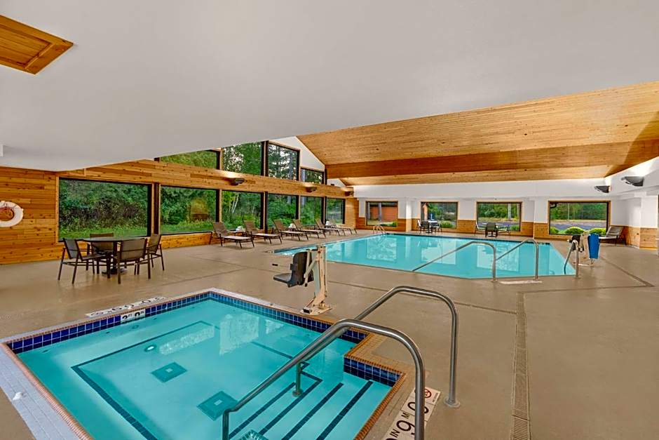 Holiday Inn Express & Suites Hayward By IHG