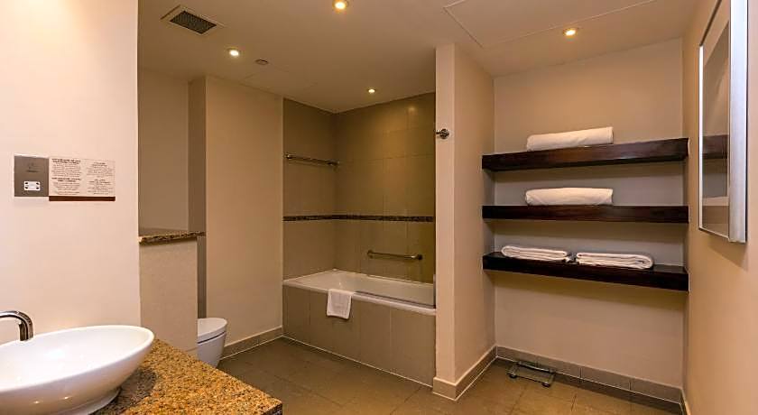 Staybridge Suites Yas Island Abu Dhabi By IHG