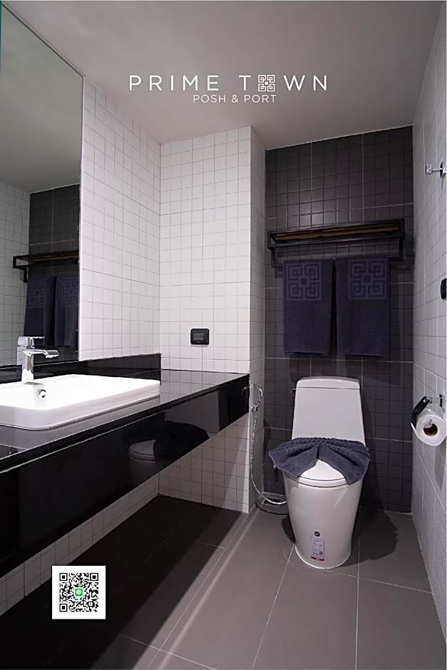 PRIME TOWN - Posh & Port Hotel PHUKET