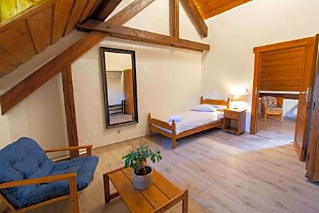 Single Room with Shared Bathroom