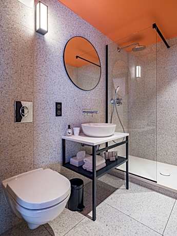 Deluxe Double Room - Breakfast Included