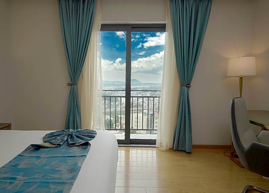 Stay Easy Plus Hotel