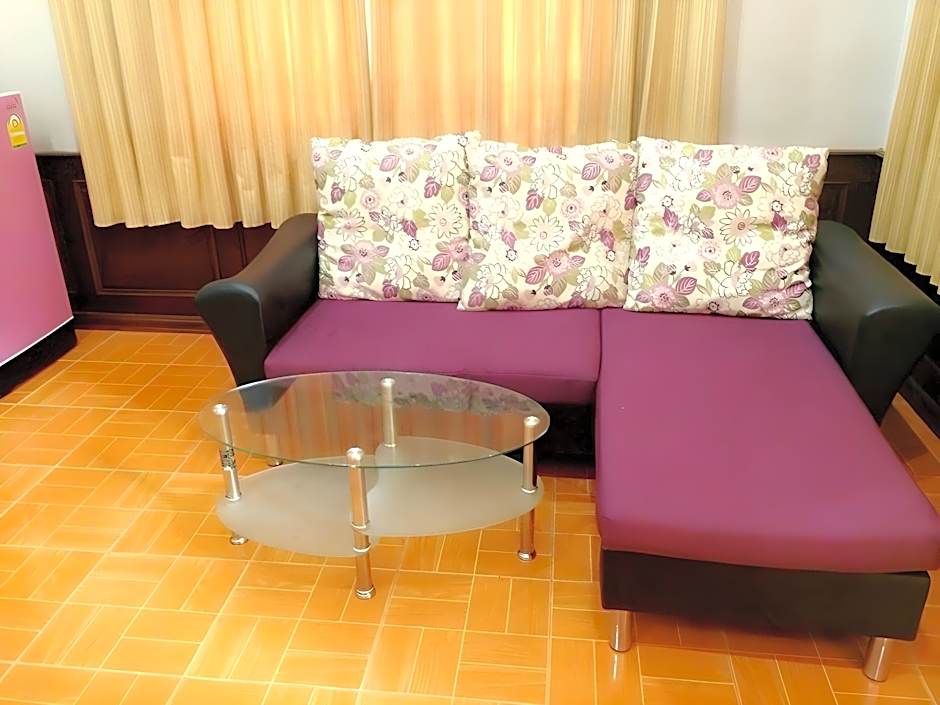 Phetphaylin Hotel