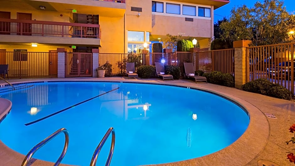 Best Western Plus Inn Of Hayward