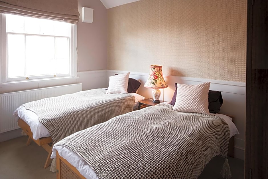 Bournville House & Cafe