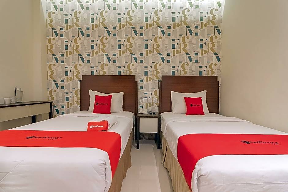 RedDoorz Plus @ Siradj Salman Samarinda