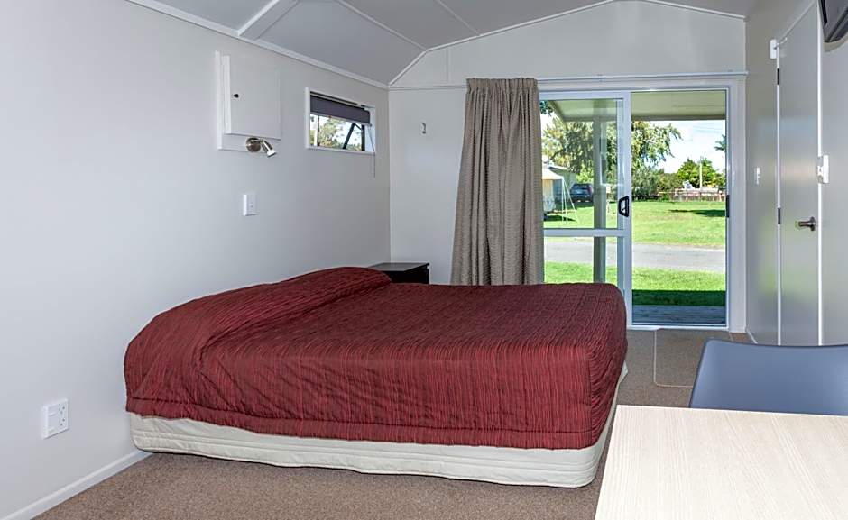 Harbourside Holiday Park