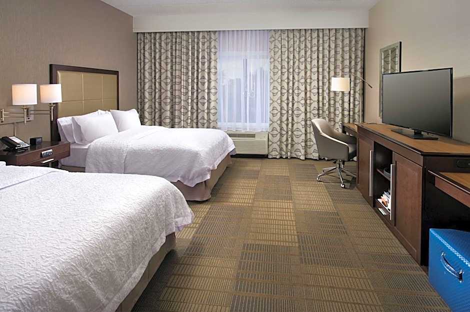 Hampton Inn By Hilton & Suites Falls Church/Seven Corners, VA