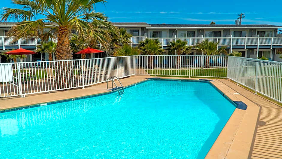 San Simeon Lodge