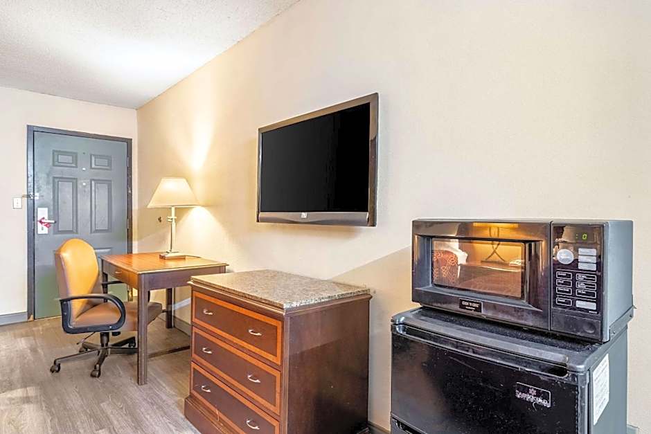 Econo Lodge Acworth East