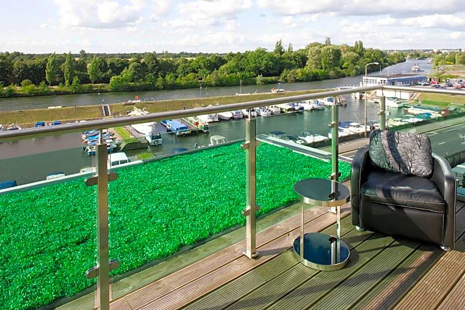 Crowne Plaza London - Kingston By IHG