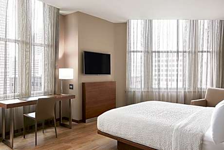 Large King Room with City View