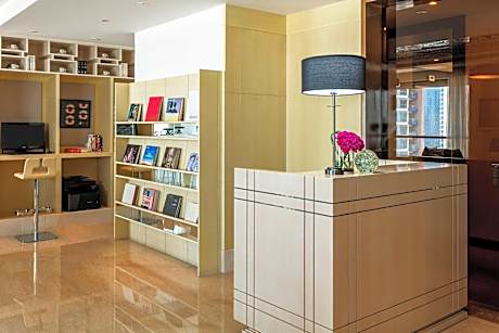 Club Suite, 1 King Bed, Non Smoking