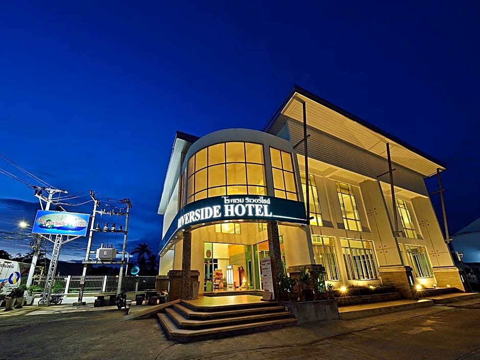 Riverside Hotel (SHA Plus)