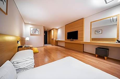 Ondol Room