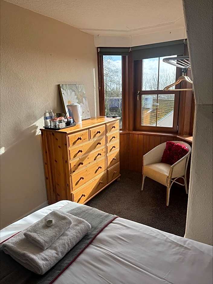 The Hillside Hotel & Restaurant