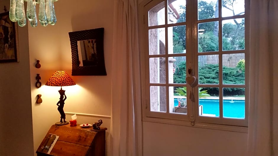 La Douce Heure – Mougins, CT