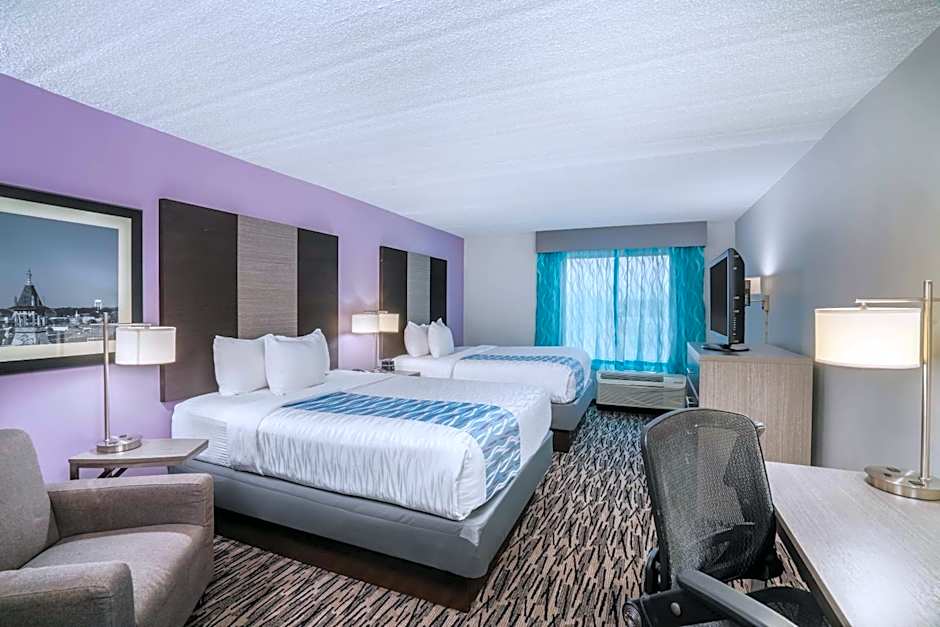 La Quinta Inn & Suites by Wyndham Clarksville