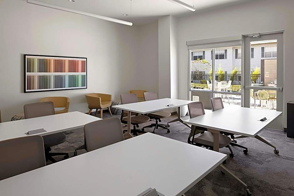 Element Baton Rouge South