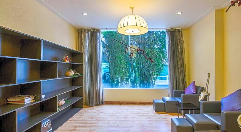 Sea Links Beach Hotel