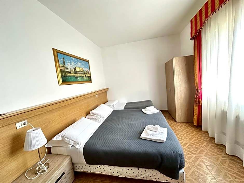 HOTEL TiTO