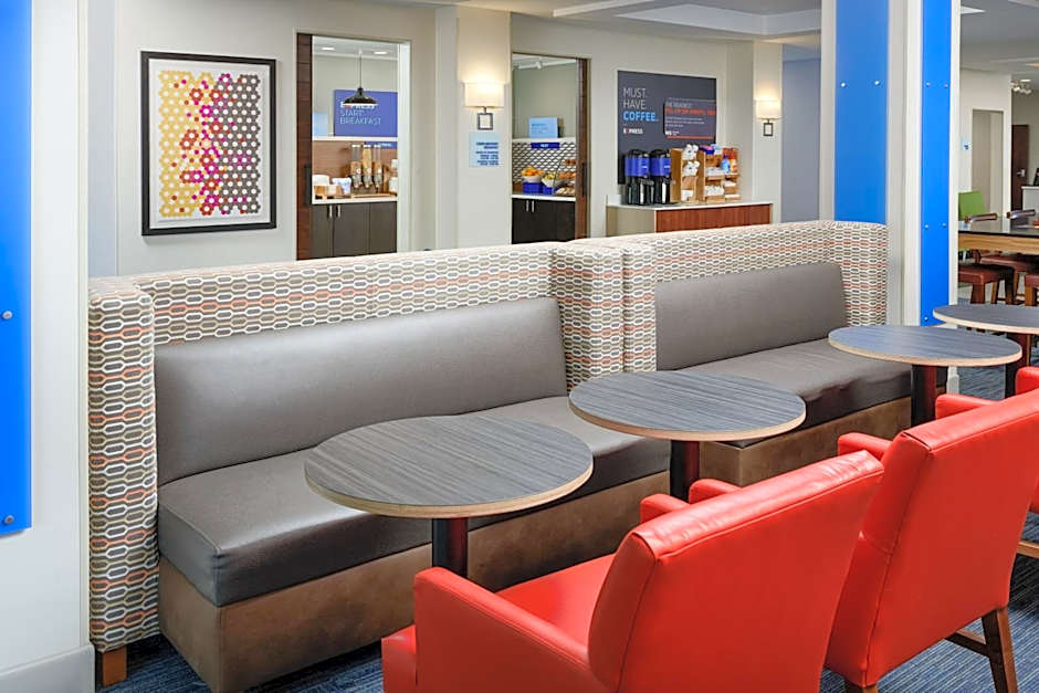 Holiday Inn Express - Tullahoma By IHG