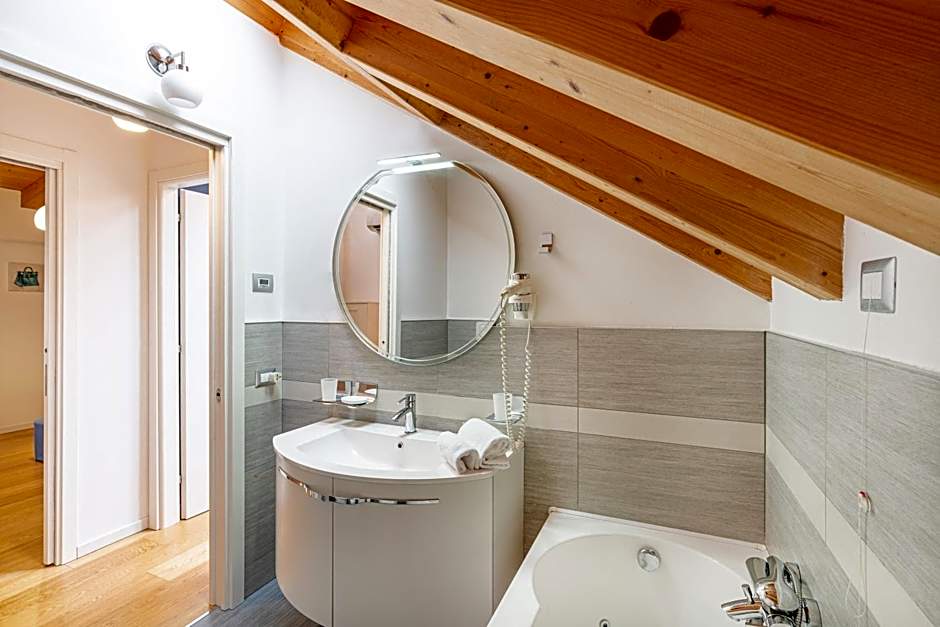 Ca' Degli Antichi Giardini Apartments