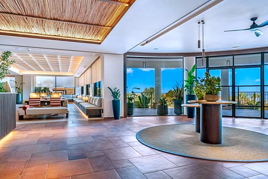 Kouros Palace Active Lifestyle Hotel