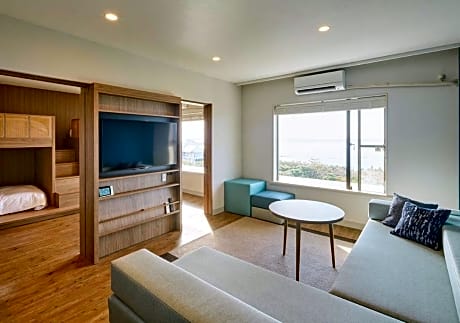 Main Building Ocean Wing  Family Room Non-Smoking