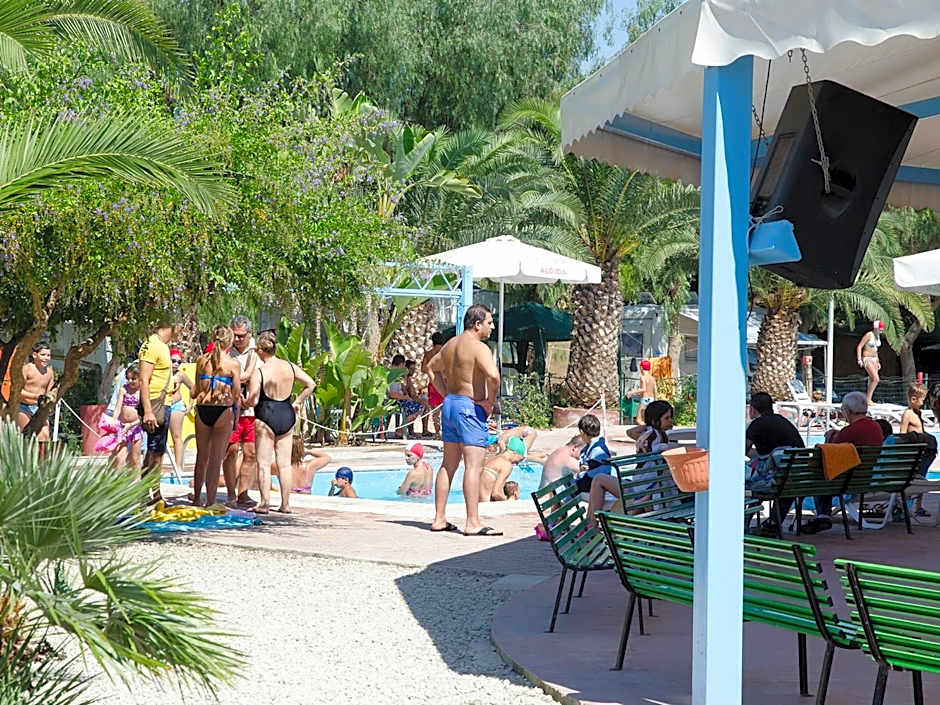 Kamemi Village & Camping