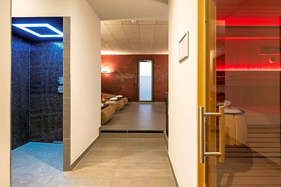 Golden Ball, Exclusive Serviced Apartments Munich