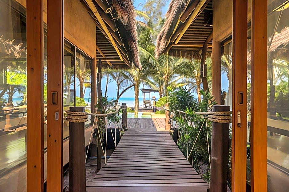 High Season Pool Villa & Spa