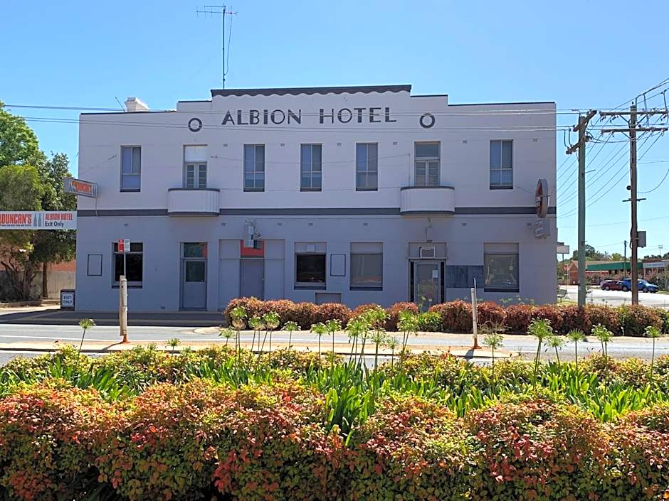 Albion Motel Finley